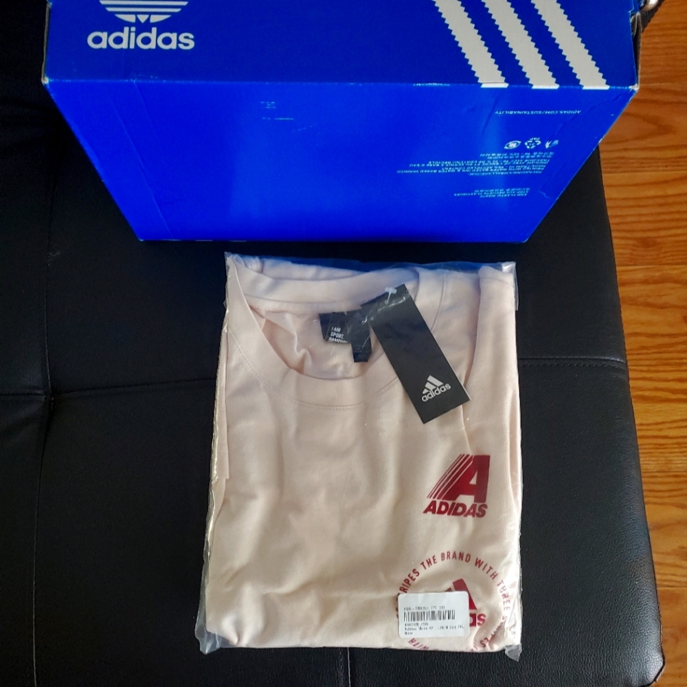 Adidas Tshirt